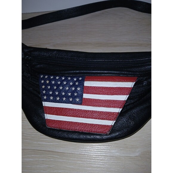 Wilsons Genuine Leather Fanny Pack Black With American Flag Closure Vintage - Picture 10 of 16
